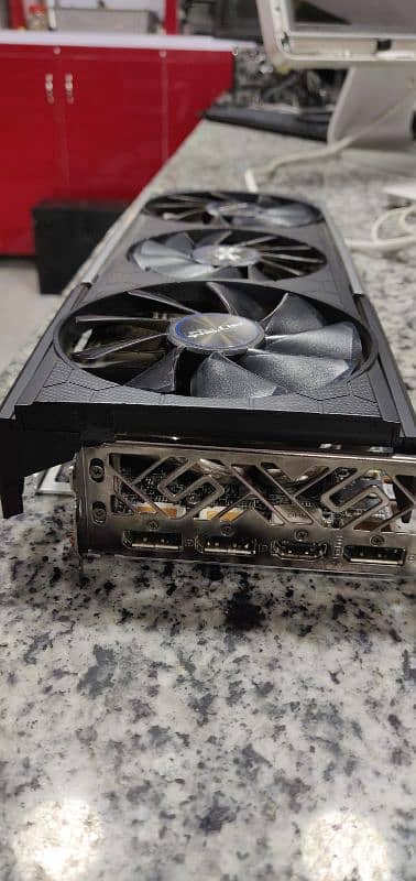 Amd Rx 5700xt 8Gb 256 bit Sapphire nitro DDR6 Gaming Beast 4