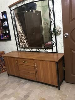 Dressing table for sale