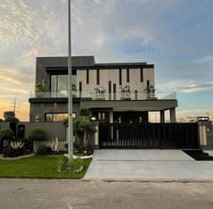 10 Marla Splendid Upper Portion On Top Location For Rent In DHA Phase 8 Lahore