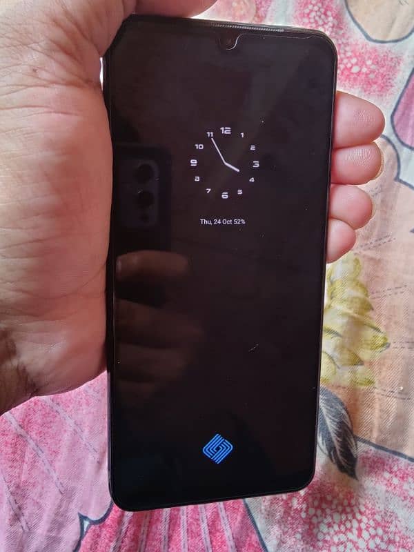 vivo v21e used with box 1