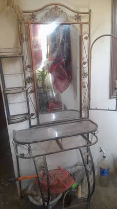 dressing table for sell 0