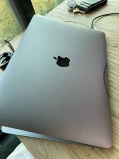 MacBook pro 2017