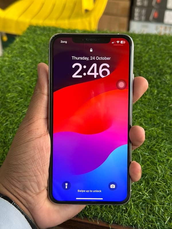 Iphone 11 pro max 256 GB PTA 6