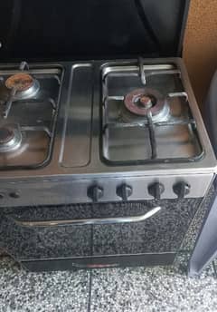 GAS COOKING RANGE - 3 Burners and Grill Oven