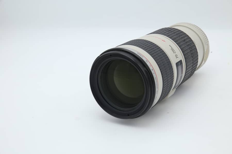 Canon 70-200mm f/4 L Series Lens – 10/10 Condition with IS system 2