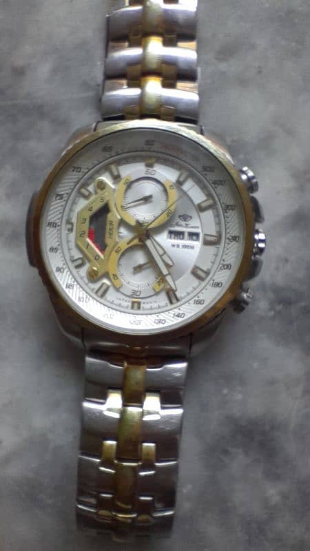 Casio Eddifice men gold dial chronograph 2