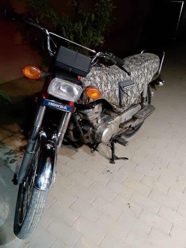 I am selling 125 bike 0