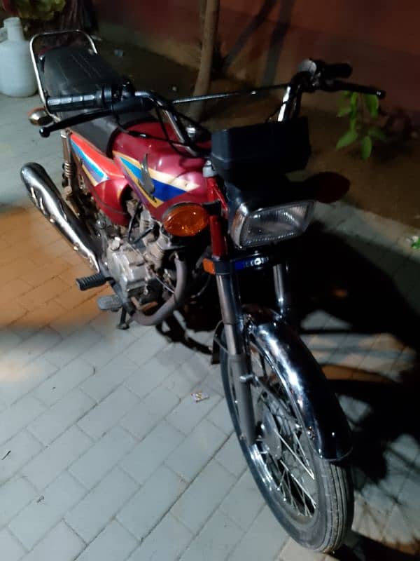 I am selling 125 bike 2