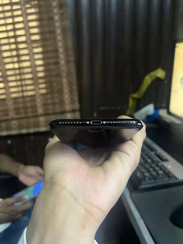 iphone 7plus bypass 128gb 10 by 10 condition 1