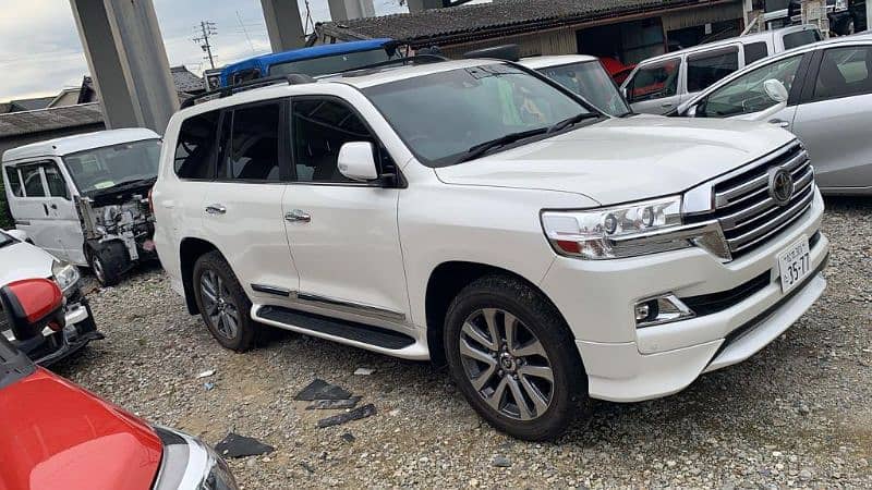 Toyota Land Cruiser 2017 registered 1