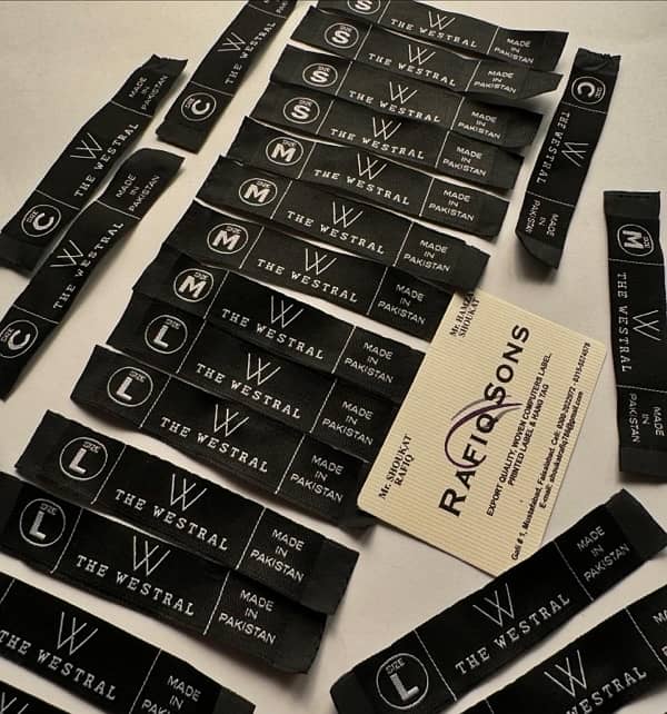 Wovenlabels | Hangtags | Zipbags 0