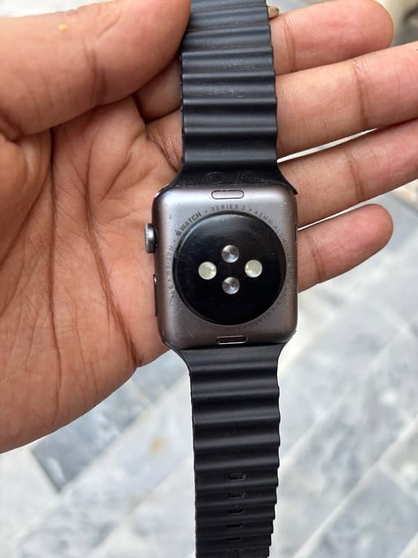 Apple Watch Series 3 With full Box With Chrger 1