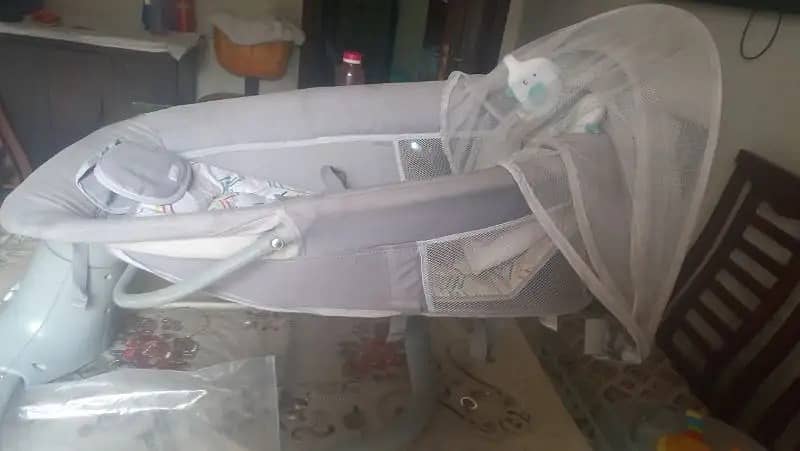 Kids Swing / Baby swing / Kids Bassinet for sale 3