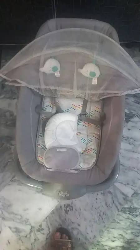 Kids Swing / Baby swing / Kids Bassinet for sale 4