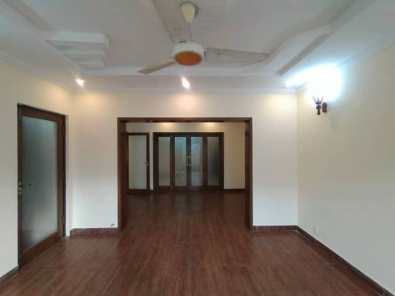 Prime Location 5 Marla Upper Portion Available For Rent In Lahore 0