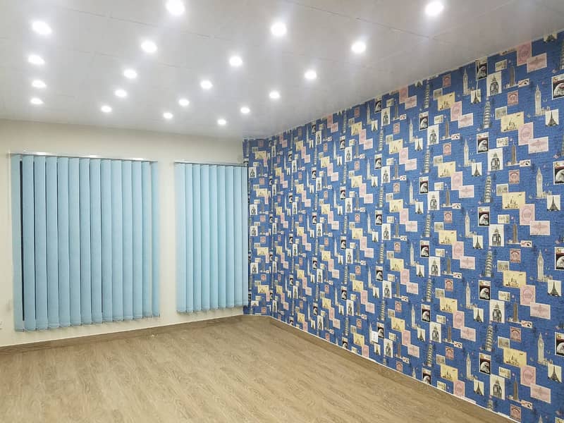 window blinds | wallpapers | wood floor | vinyl floor | Roller blinds 6