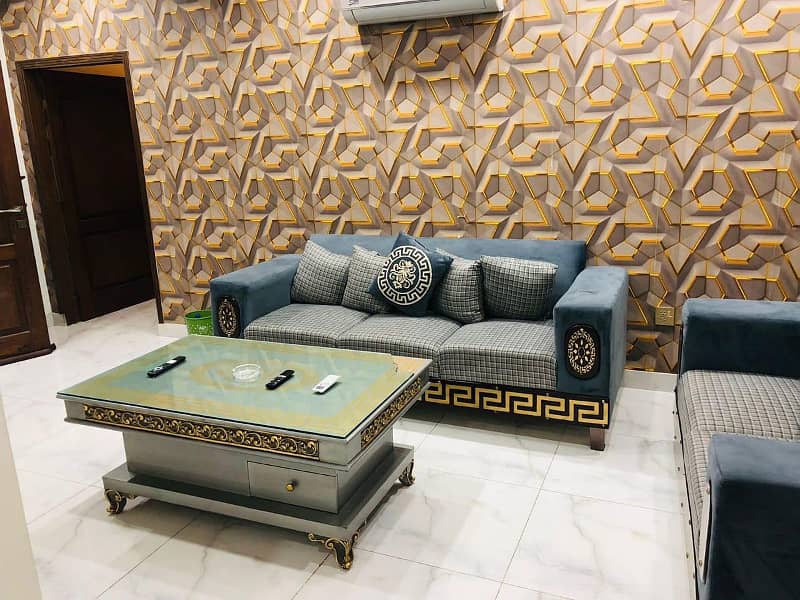 One bedroom VIP apartment for rent for 3to4 hours in bahria town 3