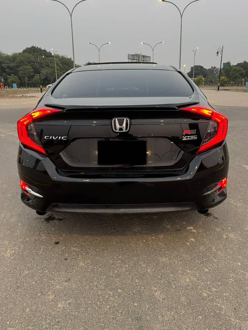 Honda Civic 2017 RS Turbo 1.5 VTEC CVT Facelift (Urgent Sale) 2