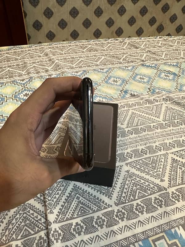 Iphone 11 pro max Space gray 3