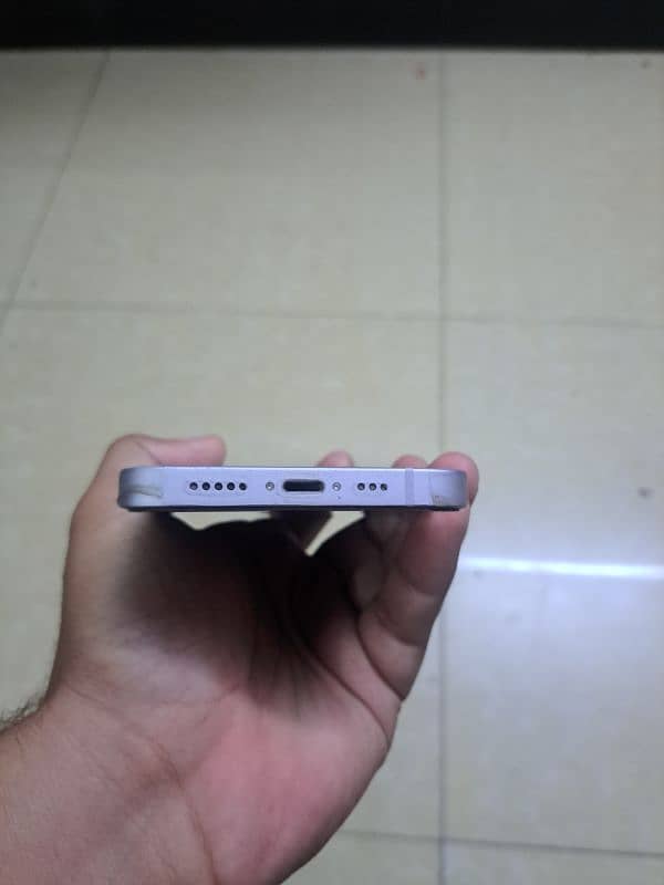 iPhone 14 jV condition 10 by 10 battery health 93 non pta  128 gb 4