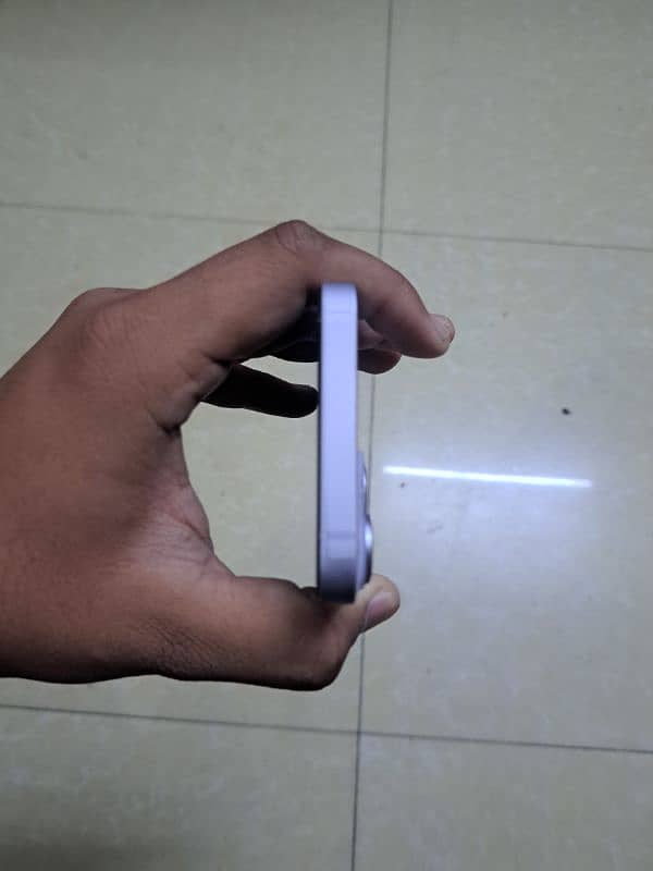 iPhone 14 jV condition 10 by 10 battery health 93 non pta  128 gb 5