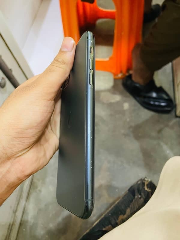 iphone 11pro Max 64 gb 2