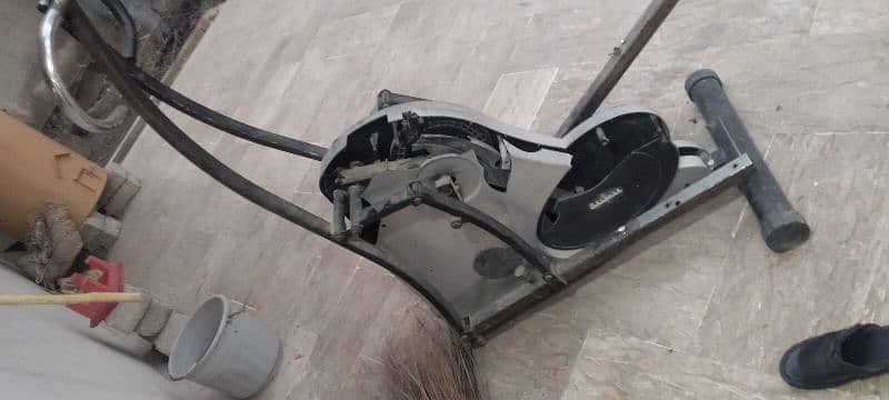 Elliptical For Sale in Used Condition 1