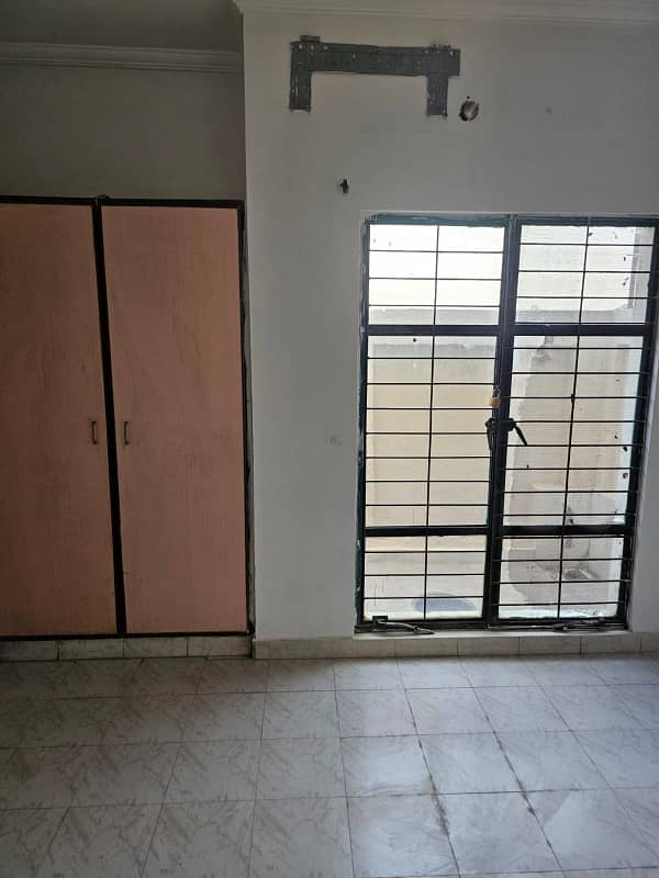 3 Marla Renovated Upper Portion For Rent In Eden Line Villas_1 9