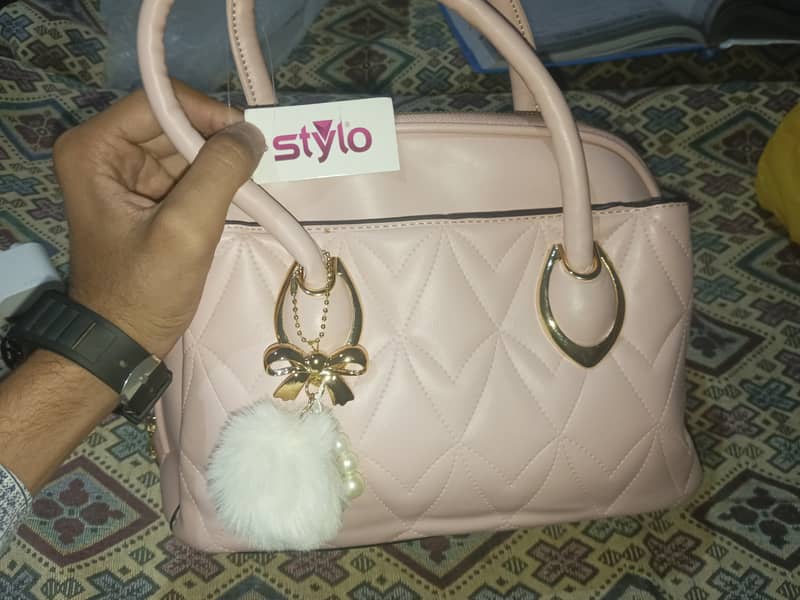 Bhai ye Stylo ka original handbag h biluk new h 3