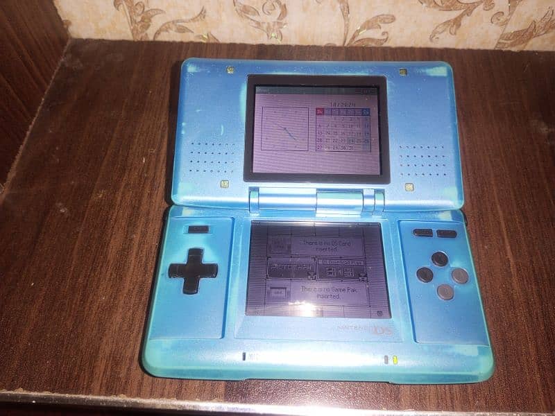 Nintendo Ds Lite And Original Ds 5