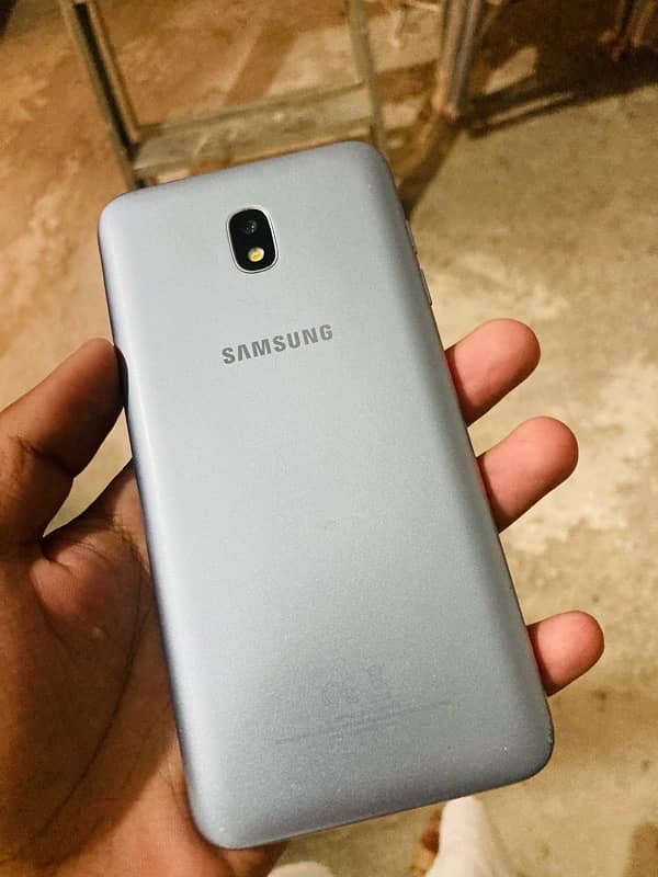 Samsung j7 star 1