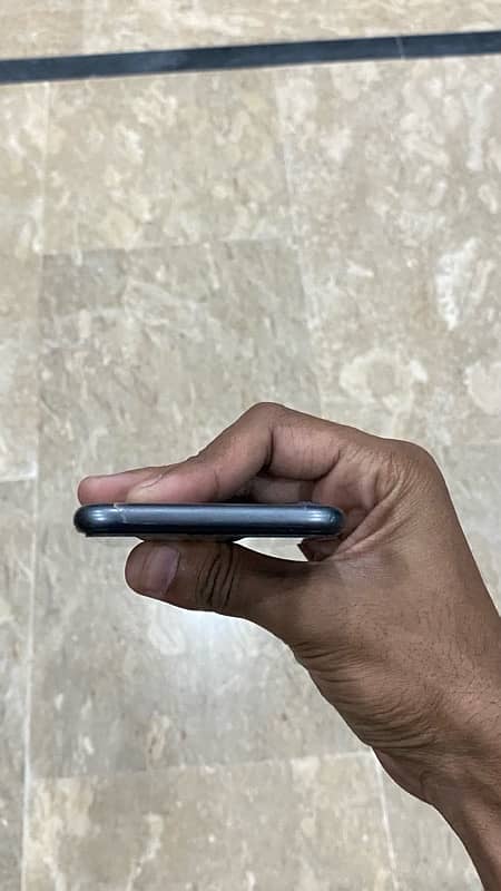 Iphone 8 64GB non pta fu 3