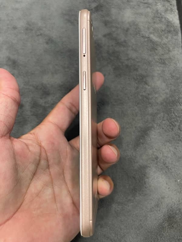 Oppo A57 2