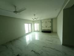 13 MARLA BRAND NEW 4 BED APARTMENT AVAILABLE FOR RENT