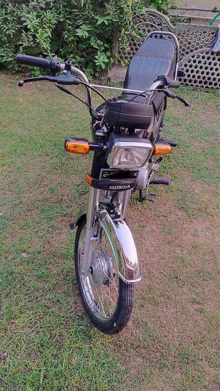 Honda CD 70 BLACK 2023 in Mint Condition 3