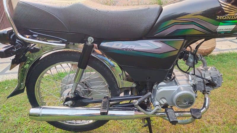 Honda CD 70 BLACK 2023 in Mint Condition 10