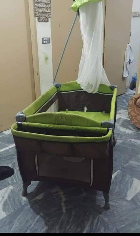 Baby cot and play pen/ baby foldable cot 3