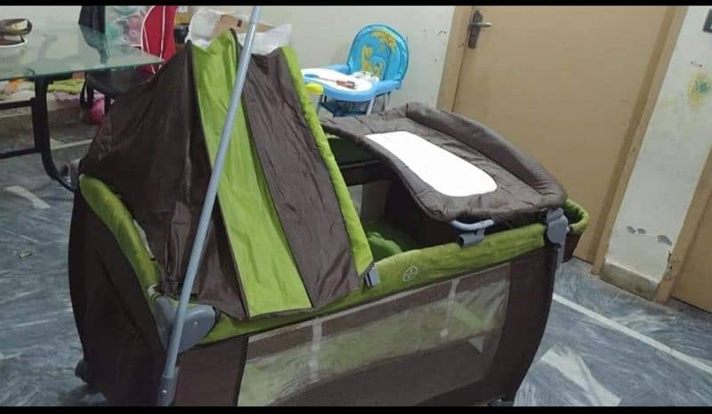 Baby cot and play pen/ baby foldable cot 4