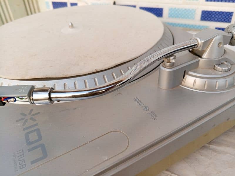 turntable. pre 6