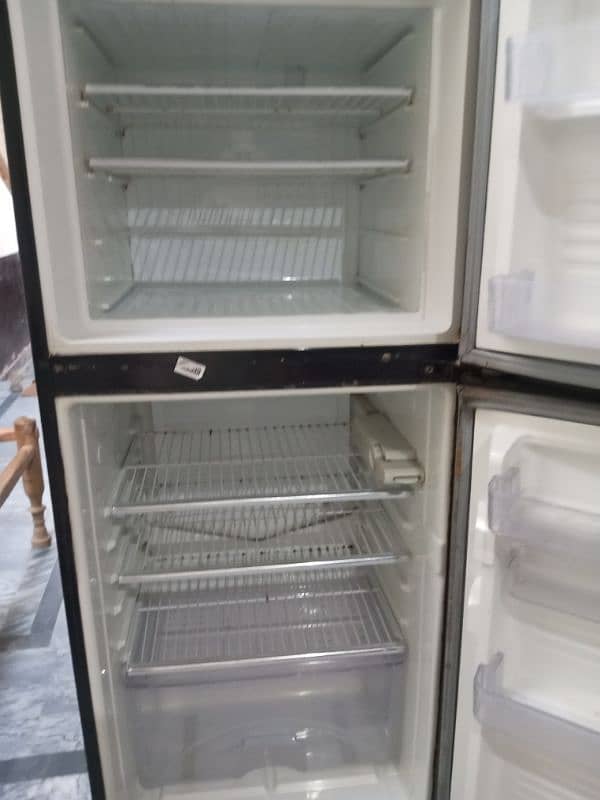 Dawlance inverter refrigerator (03040543282) 6