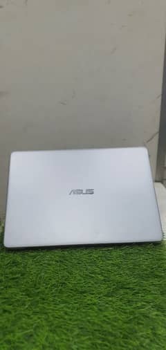 ASUS