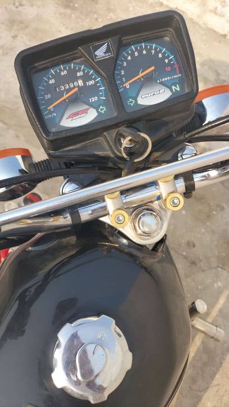 Honda 125 2022 model 03044305677 phon number 3