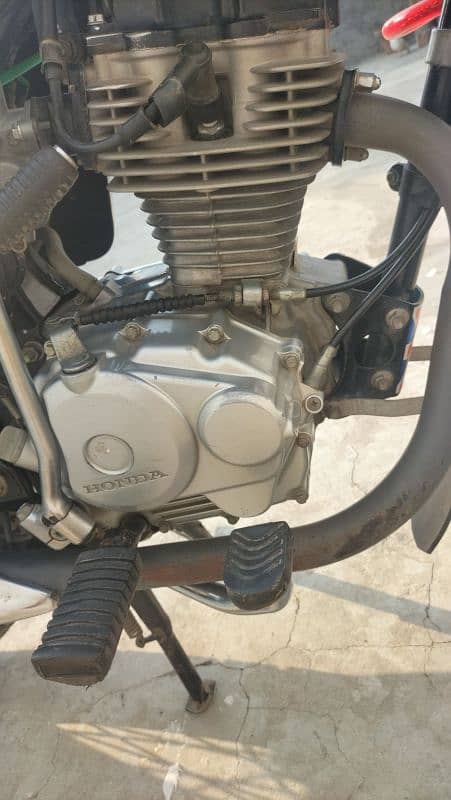 Honda 125 2022 model 03044305677 phon number 8