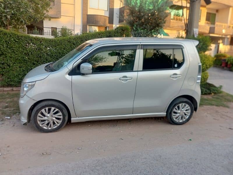 Suzuki Wagon R 2015 1