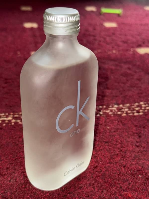 CK one Perfume 200ml bottle. 3