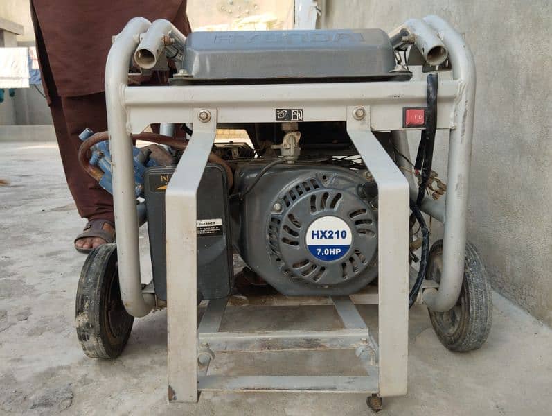 Hyundai Generator battery or petrol or gas tenu per chalta ha 6