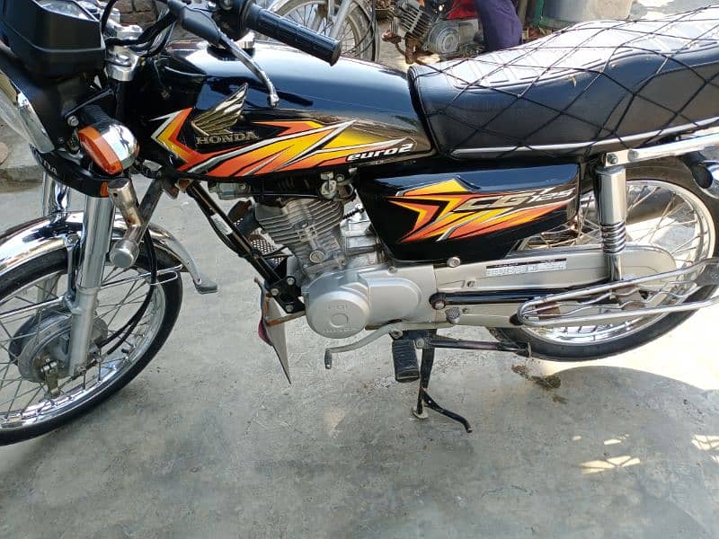 Honda CG 125 Model 21 Black 1