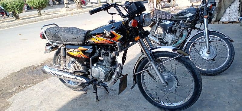 Honda CG 125 Model 21 Black 7