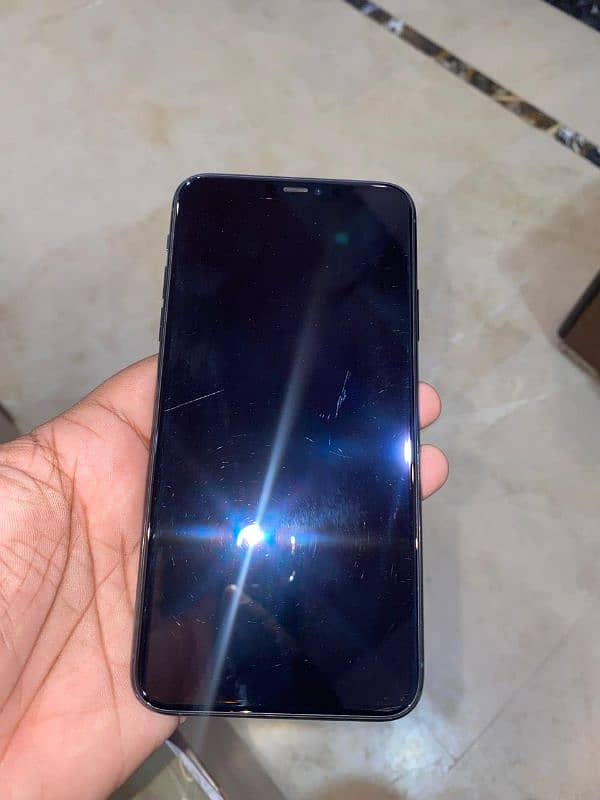 iphone 11 pro max 256gb JV 10/8 condition 5