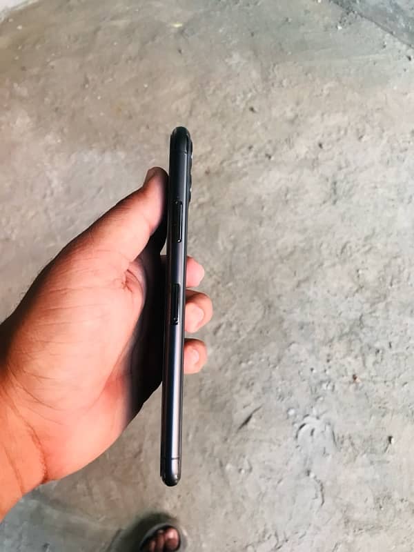 Apple iPhone 11 Pro Max 1